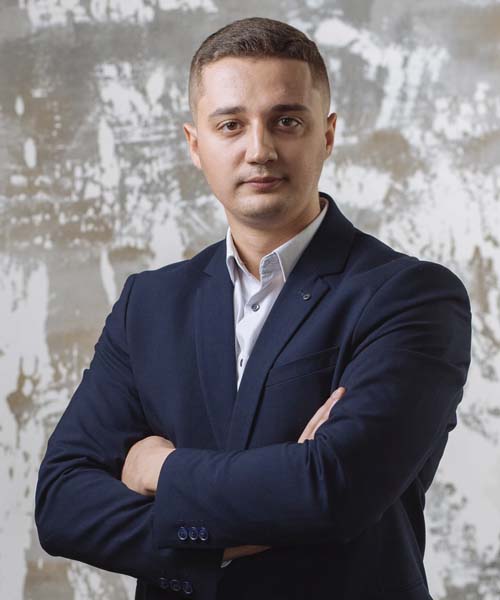 ДМИТРО КОНОВАЛЕНКО